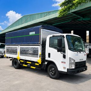 Xe tải Isuzu QKR 210 QMR77HE5A thùng mui bạt màu trắng, Xe Tải Isuzu QKR 210 Thùng Mui Bạt